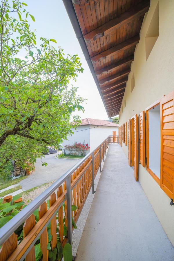 Apartma Korada Deskle Exterior foto